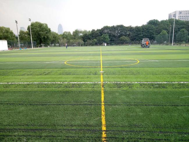 造成人造草坪色差的幾大因素列舉 造成人造草坪色差的幾大因素列舉