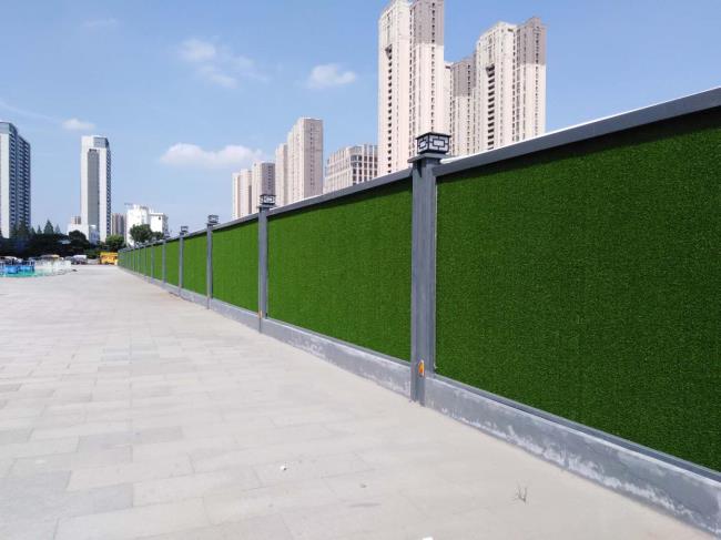 草坪圍擋給城市建設(shè)帶來(lái)的變化 草坪圍擋給城市建設(shè)帶來(lái)的變化